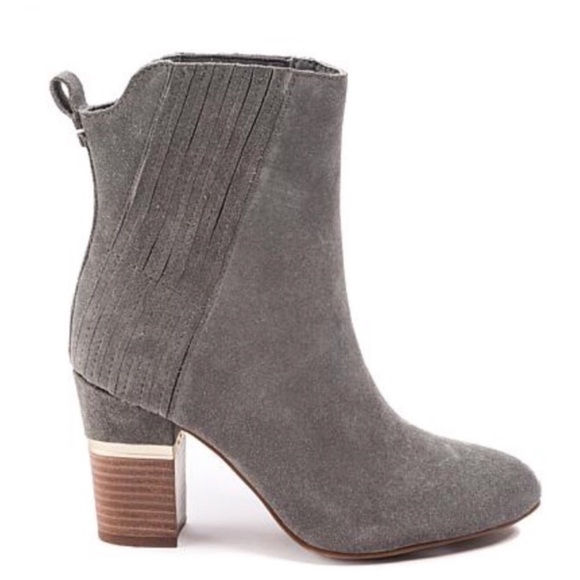 Lucca Lane Women’s Jadia Suede Slip On Ankle Booties Size 9 Stacked Heel - Picture 1 of 9
